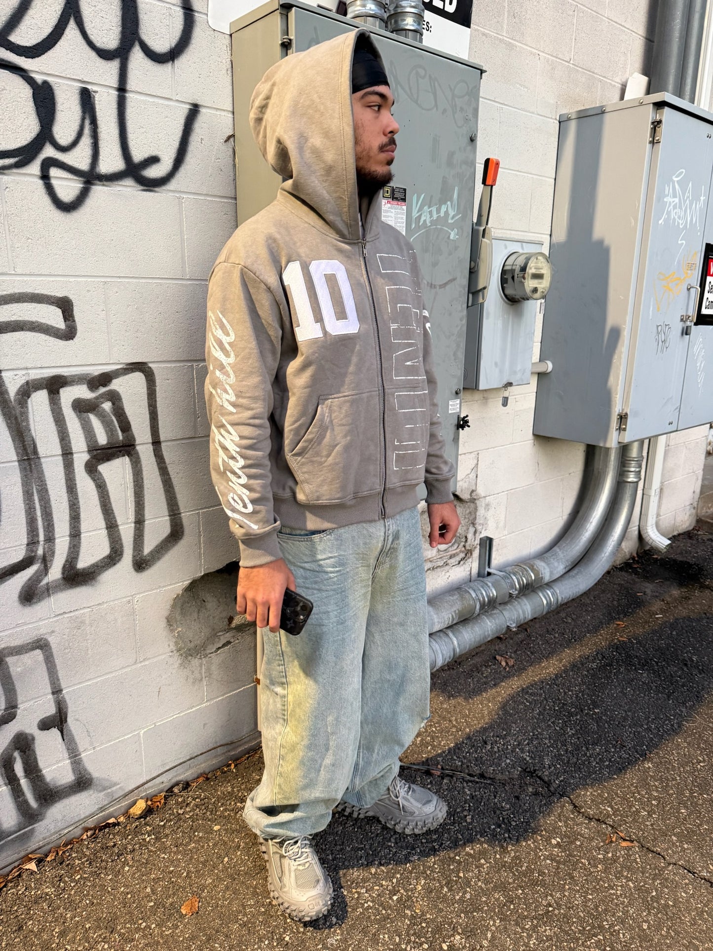 STONE “10” HOODIE