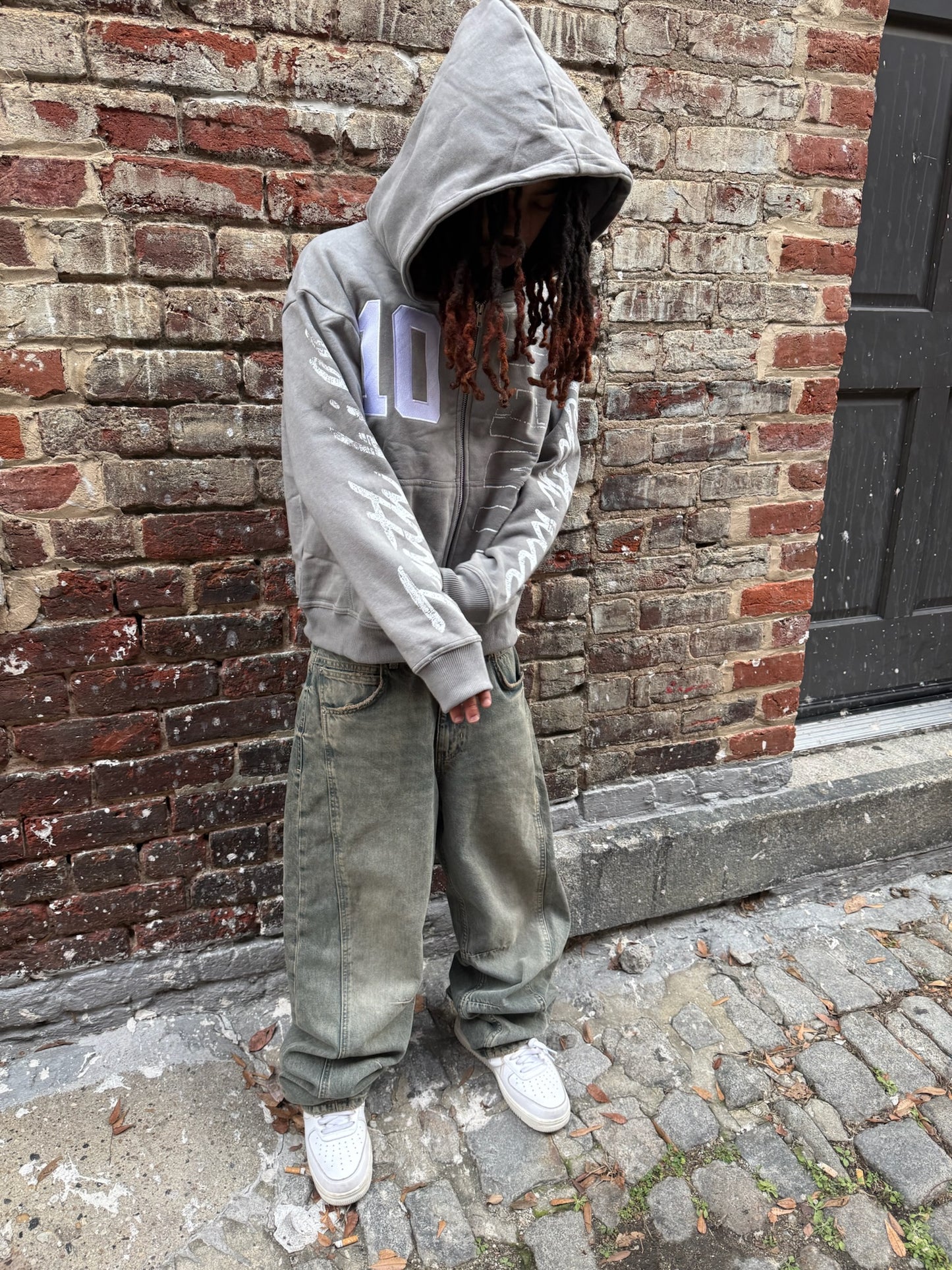 STONE “10” HOODIE